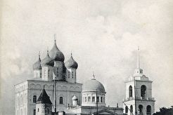 Троицкий собор и крепость (1900)