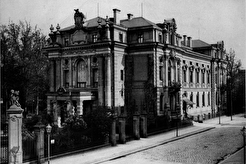 Das neue Zwingergebäude (1899)