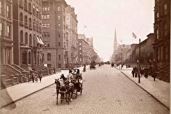 5th Avenue looking down from 43rd Street (1900)