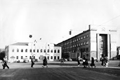 Перекресток проспекта Ленина и улицы Красной Армии (1960)