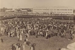 Тобольский сибирский пехотный полк на Соборной площади (1900)