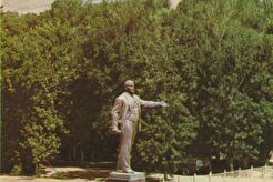 Памятник В.И. Ленину на проспекте Ленина (1962)