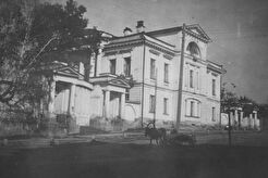 Свердловск. Дом Я. Рязанова (малый). Улица Куйбышева, 63 (1920)