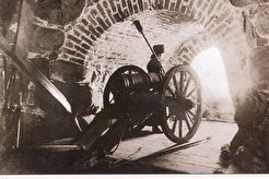 Монах у пушки (1884)