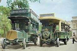 Washington Square. Two old buses (1900)