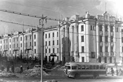 Жилой дом № 2/22 на улице Портовой (1960)