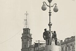 На Невском проспекте (1960)