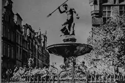 Neptunbrunnen (1939)