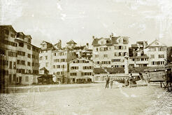 Der Kratzplatz mit seinem Brunnen (1865)