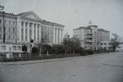 Начало улицыЭнгельса (1960)