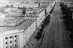 Советский проспект от Кузнецкого в сторону обл. администрации (1960)