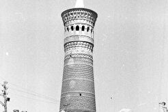 Минарет Калян за стенами медресе Эмира Алимхана (1960)