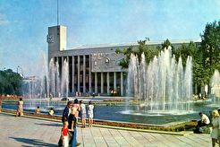На Советской площади (1972)