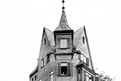 Haus in Eisenfachwerk am Trödelmarkt (1888)