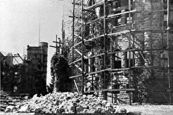 Damage caused by 1906 San Francisco earthquake to an San Francisco Theological Seminary building (1906)