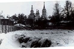 Вид на Крестовоздвиженскую из дворов (1960)
