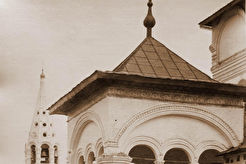 Вид портика церкви Феодоровской иконы Божией Матери. (1881)