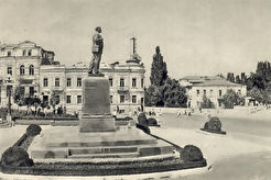 Памятник В. И. Ленину (1960)