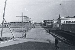 Вид от парка отдыха вдоль улицы  Кирова (1960)