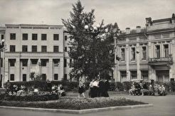Сквер на улице Ленина (1960)