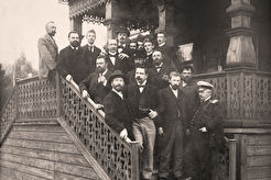У конторы правления «Товарищества Реутовской Мануфактуры» (1890)