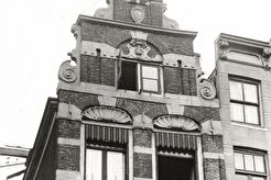 Dam 11-15 (tusse Pijlsteeg en Damstraat) (1943)