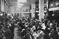 Im  "Cafe Prag" (1955)