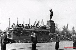 Первомайская демонстрация на улице Ленина (1959)