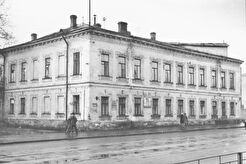 Проспект Павлина Виноградова напротив Главпочтамта (1960)