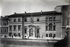 Rottenbiller utca 20-22., a Katolikus Legényegylet épülete (1870)