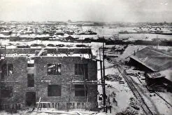 Первый многоэтажный дом будущего Ленинского района (1932)