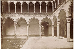 Veduta dell'Interno del Palazzo di Bevilacqua (1860)