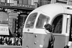 Невский проспект у Дома книги (1960)
