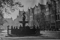 Langermarkt mit Neptunbrunnen (1939)