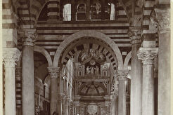 Interno del Duomo lato diritto (1860)