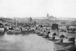 Pohled na Karlův most a Pražský hrad bez dostavěné katedrály sv. Víta (1856)