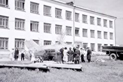 Учебный самолет на территории ВФ МЭИ (1967)