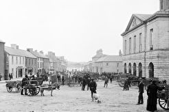 Offaly. Pig fair at Edenderry (1909)