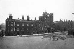 St James's Palace (1900)