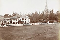Hotel de l'Europe & St. Andrew's Cathedral (1890)