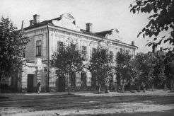 Бывшая аптека Бартминского (1960)