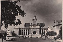 Железнодорожный вокзал (1960)