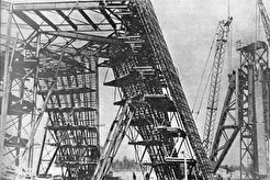 Возведение опорных конструкций башни (1964)