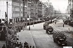 Damrak tijdens de Duits-fascistische bezetting (1940)