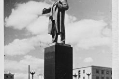 Памятник В.И. Ленину (1960)