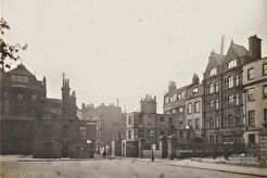 Lincolns' Inn Fields (1900)