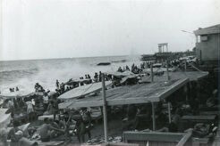 Пляж в Алуште (1960)