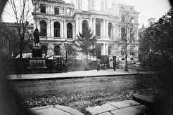 City Hall: south front under construction (1864)