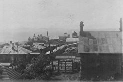 Вид из окна комнаты Хаскела на Суйфунскую (1919)